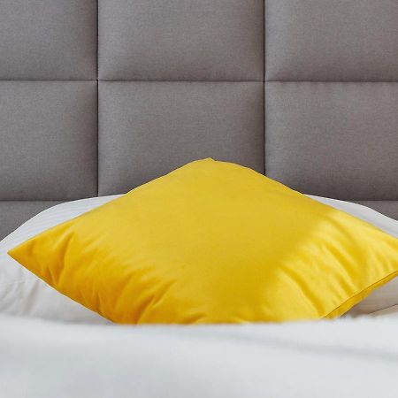Aaron Aparthotel Krasków Εξωτερικό φωτογραφία
